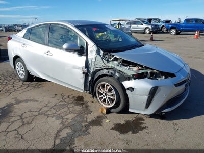 TOYOTA PRIUS 2019