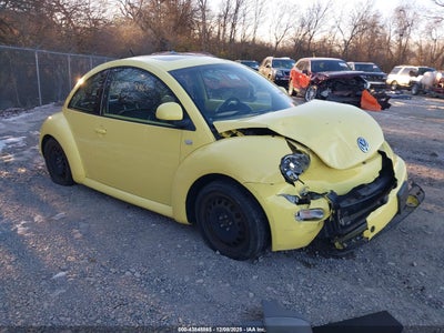 VOLKSWAGEN NEW BEETLE 2000