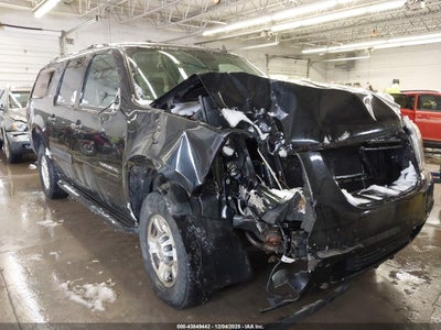 GMC YUKON XL 2500 2011