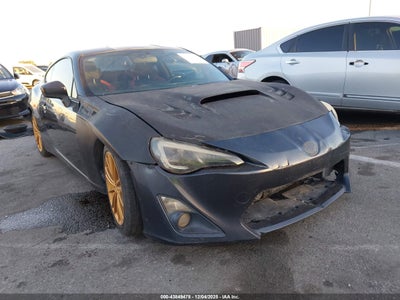 SCION FR-S 2015