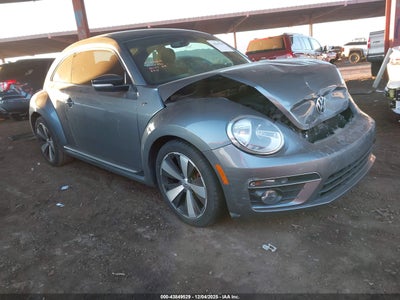 VOLKSWAGEN BEETLE 2014