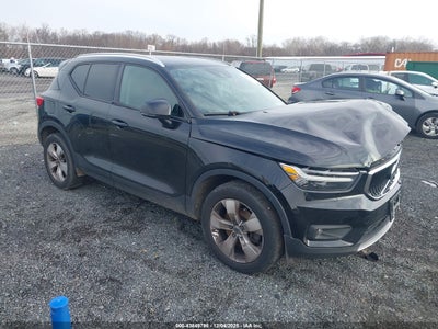 VOLVO XC40 2020