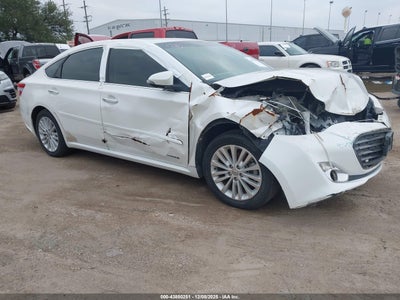TOYOTA AVALON HYBRID 2013