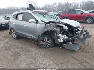 HYUNDAI TUCSON 2015
