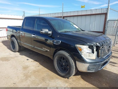 NISSAN TITAN 2017
