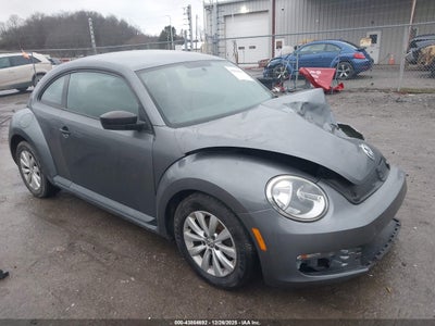 VOLKSWAGEN BEETLE 2014