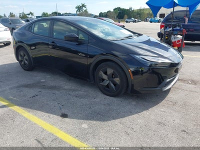 TOYOTA PRIUS 2024