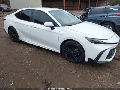 TOYOTA CAMRY 2025