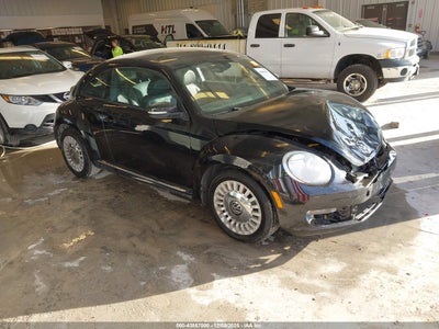 VOLKSWAGEN BEETLE 2016