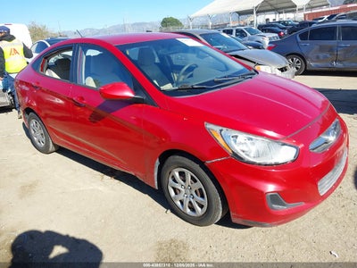 HYUNDAI ACCENT 2013