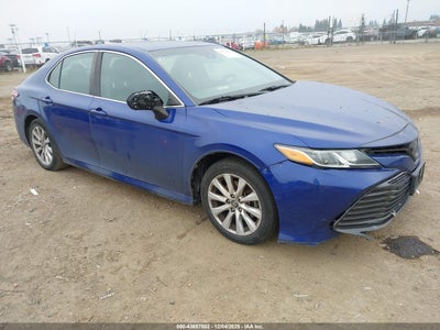 TOYOTA CAMRY 2018