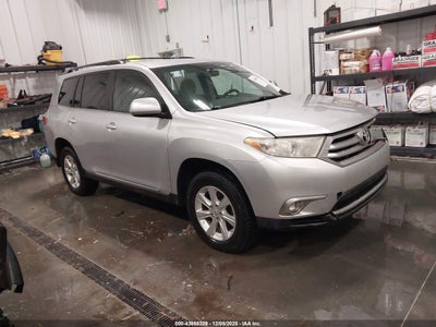 TOYOTA HIGHLANDER 2011