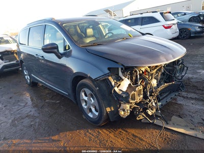 CHRYSLER PACIFICA HYBRID 2018