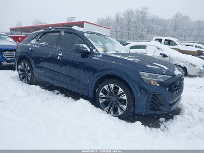 AUDI Q8 2024