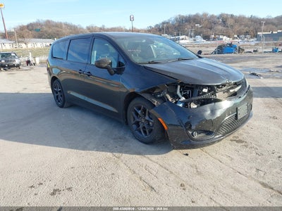 CHRYSLER PACIFICA 2020