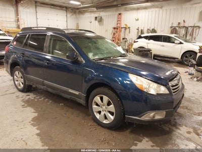 SUBARU OUTBACK 2011