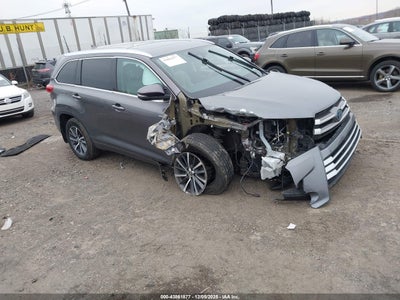 TOYOTA HIGHLANDER HYBRID 2017