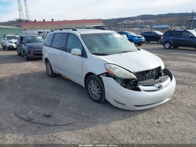 TOYOTA SIENNA 2008