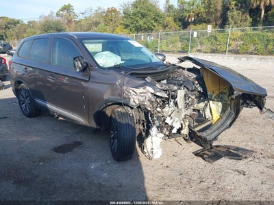 MITSUBISHI OUTLANDER 2019