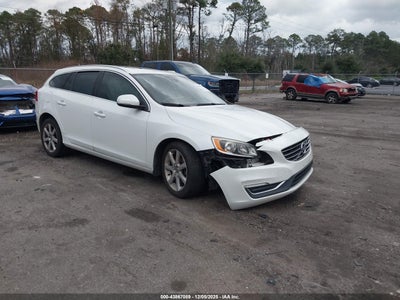 VOLVO V60 2016