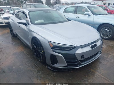 AUDI E-TRON GT 2022
