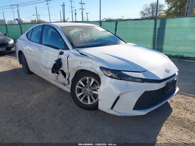 TOYOTA CAMRY 2025