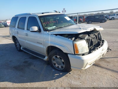 CADILLAC ESCALADE 2004