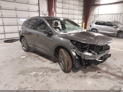 FORD ESCAPE 2025