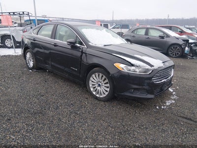 FORD FUSION HYBRID 2015