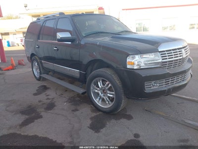 LINCOLN NAVIGATOR 2011