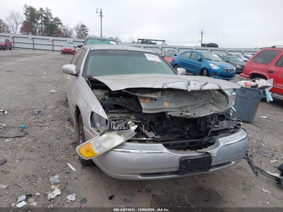 LINCOLN TOWN CAR 2002