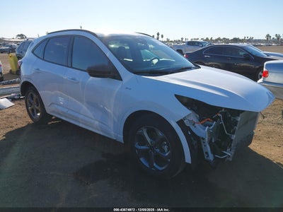 FORD ESCAPE 2023