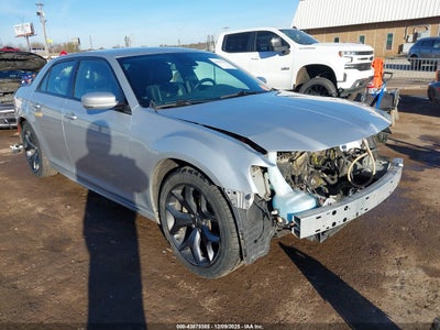 CHRYSLER 300 2021