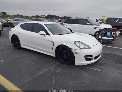 PORSCHE PANAMERA 2011