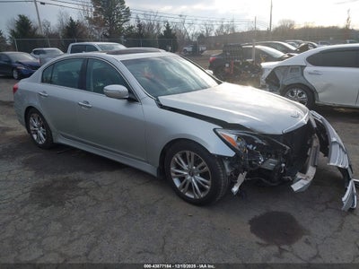 HYUNDAI GENESIS 2013