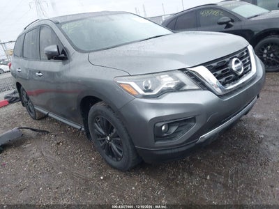 NISSAN PATHFINDER 2017