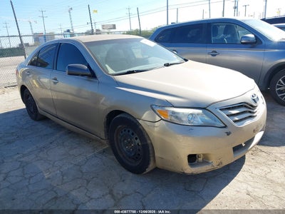 TOYOTA CAMRY 2011