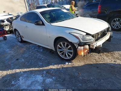 INFINITI Q60 2015