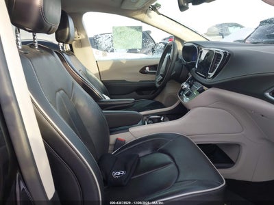 CHRYSLER PACIFICA 2023