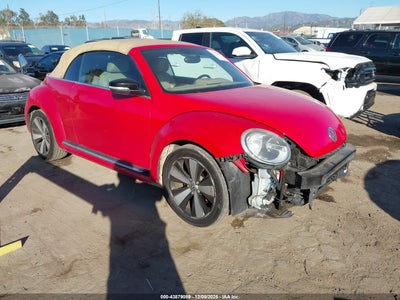 VOLKSWAGEN BEETLE 2013