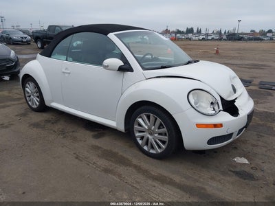 VOLKSWAGEN NEW BEETLE 2010