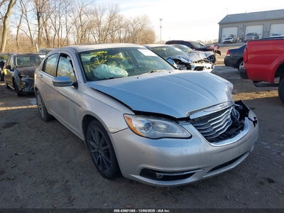 CHRYSLER 200 2012