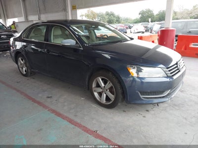 VOLKSWAGEN PASSAT 2013