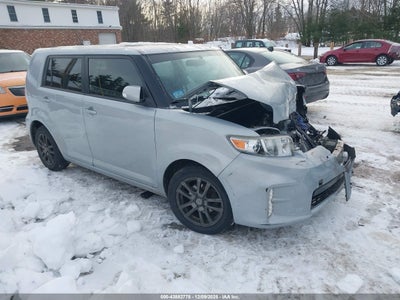 SCION XB 2013