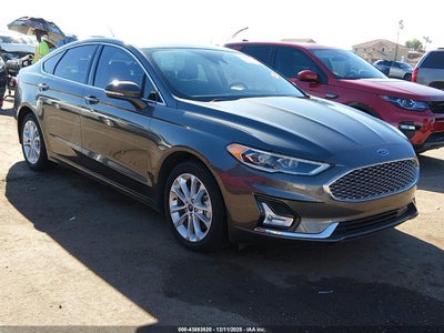 FORD FUSION ENERGI 2019