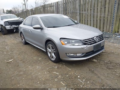 VOLKSWAGEN PASSAT 2012