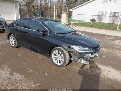 CHRYSLER 200 2017