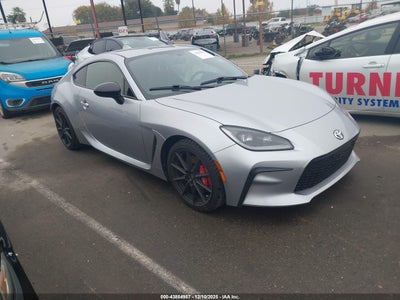 TOYOTA GR86 2024