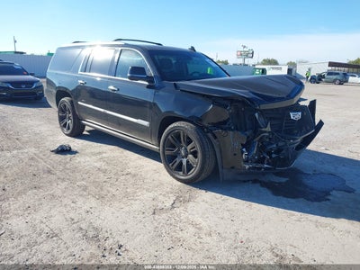 CADILLAC ESCALADE ESV 2018