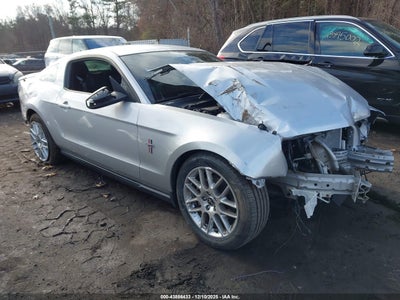 FORD MUSTANG 2012